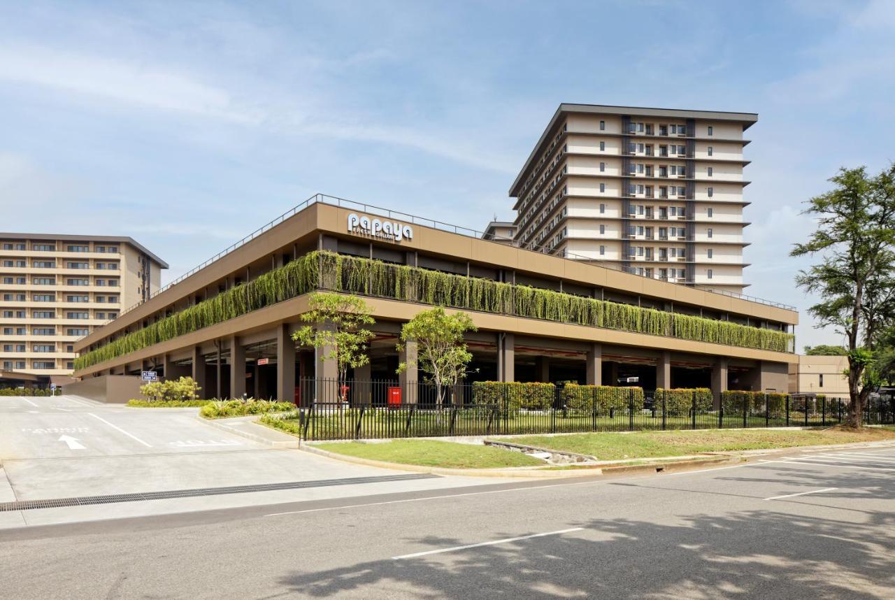 Axia South Cikarang Service Apartment Exteriér fotografie